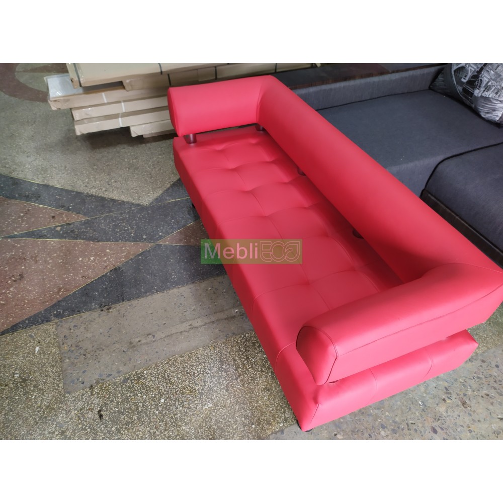 Офисный диван Стронг - красный матовый